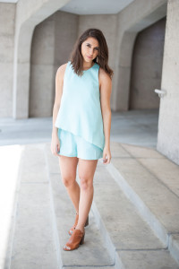Dress Up Buttercup | Houston Fashion Blog - Dede Raad Pantone with Thrive