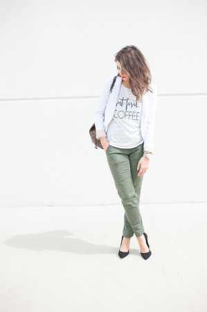 Dress Up Buttercup // A Houston-based fashion and inspiration blog developed to daily inspire your own personal style by Dede Raad | How to Dress Up A Tee to The Office