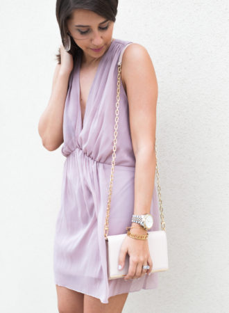 Dress Up Buttercup // A Houston-based fashion and inspiration blog developed to daily inspire your own personal style by Dede Raad | Shirred V-Neck Dress