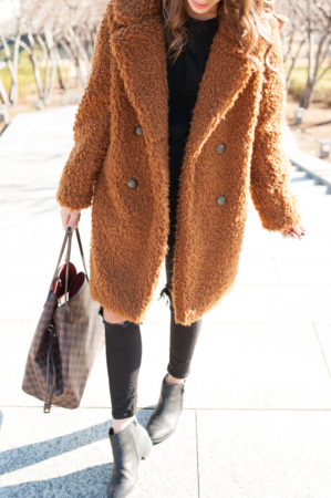 Dress Up Buttercup // A Houston-based fashion travel blog developed to daily inspire your own personal style by Dede Raad | Teddy Bear Coat