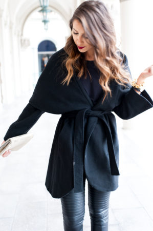 Dress Up Buttercup // A Houston-based fashion travel blog developed to daily inspire your own personal style by Dede Raad | Coat Wrap in Vegas