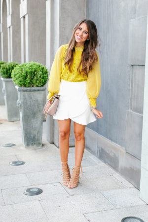 Dress Up Buttercup, Dede Raad, Houston blogger, Fashion blogger, White skirt with pop of color
