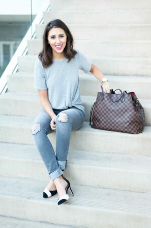 Mavi Jeans 'Serena' Distressed Stretch Skinny Jeans (Grey Ripped) June & Hudson Knot Hem Tee Monochrome